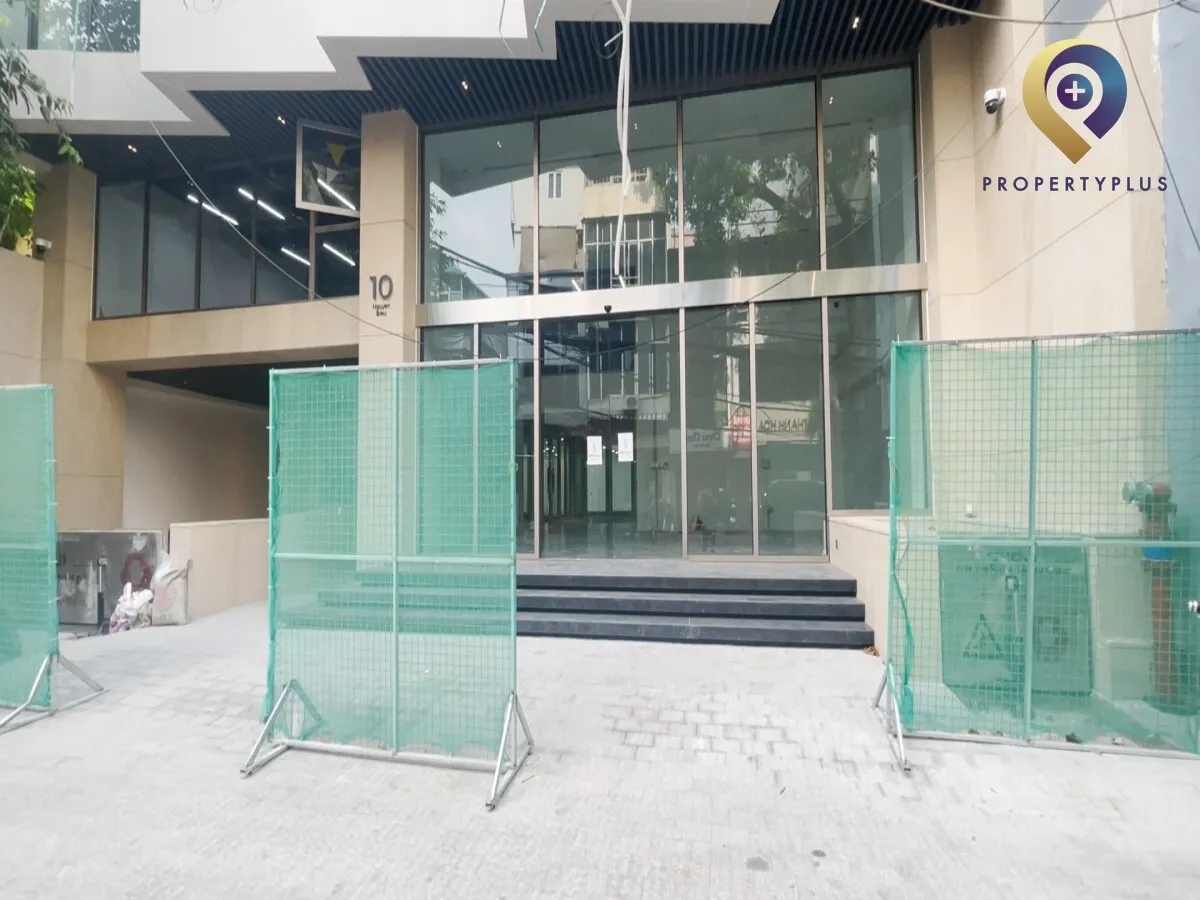 10 Nguyễn Biểu Building